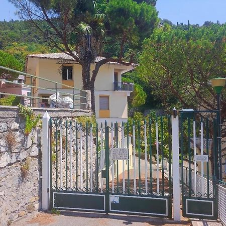 Forti Genova-Free Parking Castellaccio Apartment 2 Экстерьер фото